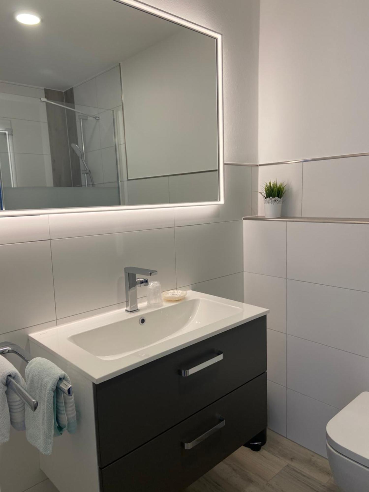 Pension / Ferienwohnung Allebrodt เลนเนชตัดท์ ภายนอก รูปภาพ