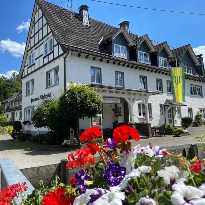 Pension / Ferienwohnung Allebrodt เลนเนชตัดท์ ภายนอก รูปภาพ
